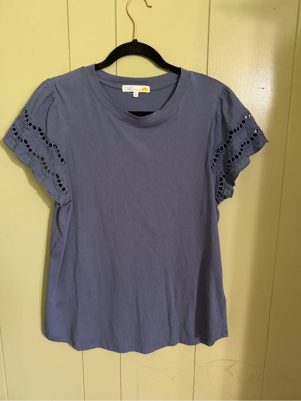 C&C California Lavender Eyelet Sleeve Short-Sleeve Tee